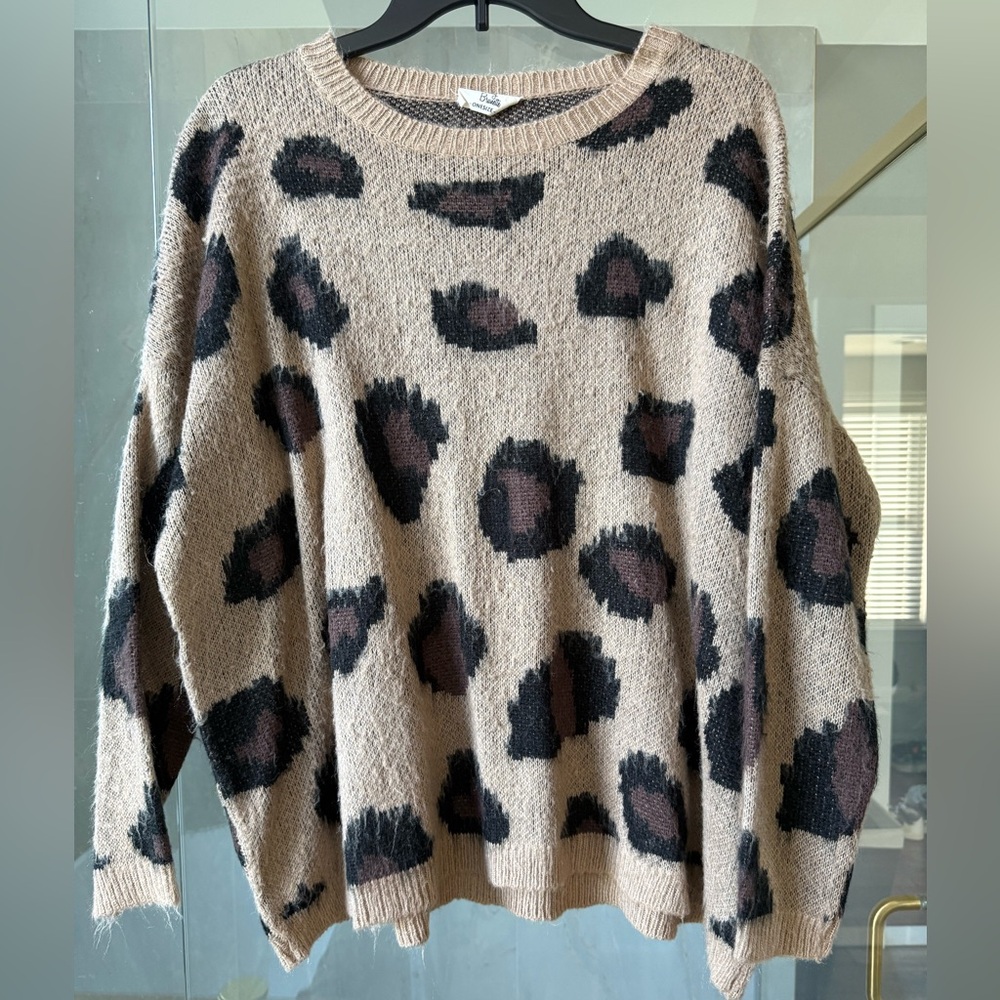 Leopard Print Crew Neck Sweater